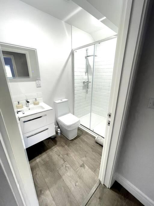 Royal Harbour Retreat Sea Views & Pool Table Apartment Ramsgate Luaran gambar