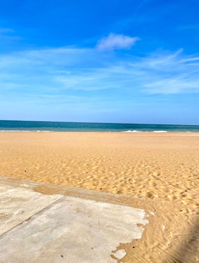 Royal Harbour Retreat Sea Views & Pool Table Apartment Ramsgate Luaran gambar